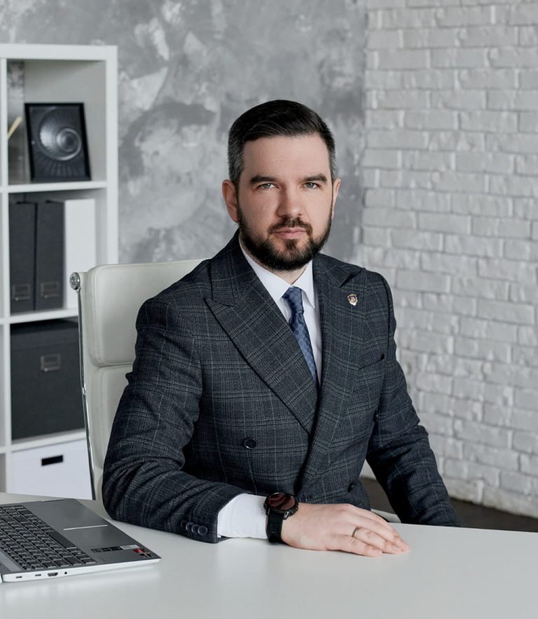 Не дитяча провина: як закон визначає відповідальність неповнолітніх та їхніх батьків